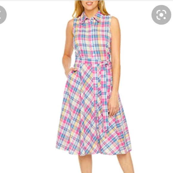 R&K Dresses & Skirts - SALE! Plaid midi shirtdress